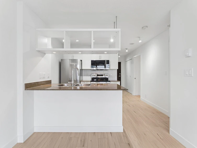 1532-938 Smithe Street, Vancouver, BC, V6Z 3H8 - 4