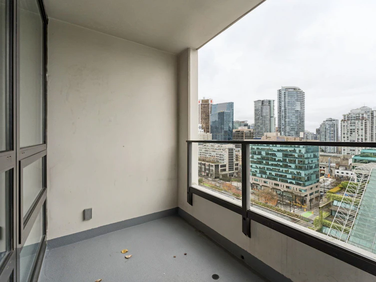1532-938 Smithe Street, Vancouver, BC, V6Z 3H8 - 14