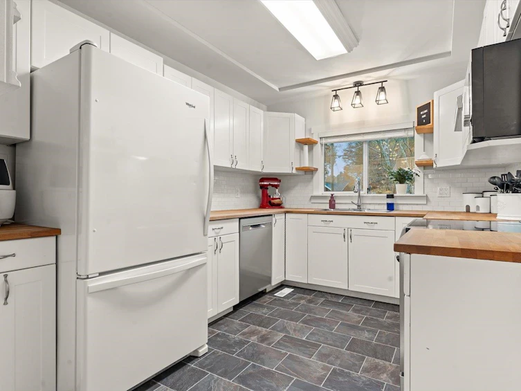 9659 Windsor Street, Chilliwack, BC, V2P 6C3 - 12