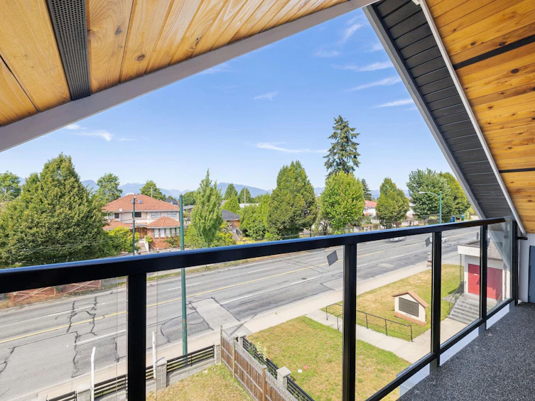 1-2430 E 41 Avenue, Vancouver, BC, V5R 2W4 - 30