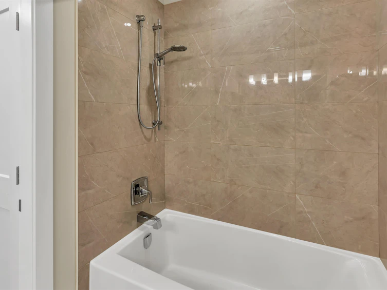 418-11077 Ravine Road, Surrey, BC, V3T 0R7 - 15