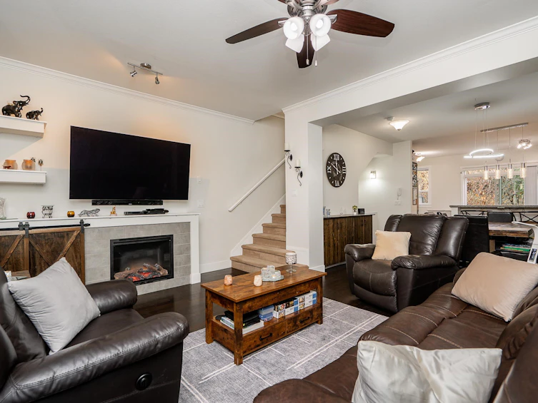 21-1299 Coast Meridian Road, Coquitlam, BC, V3E 0H6 - 13