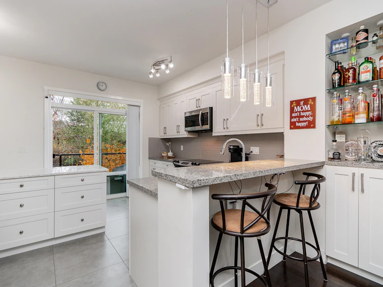 21-1299 Coast Meridian Road, Coquitlam, BC, V3E 0H6 - 4
