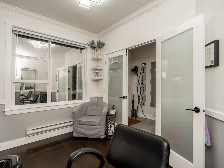 21-1299 Coast Meridian Road, Coquitlam, BC, V3E 0H6 - 25