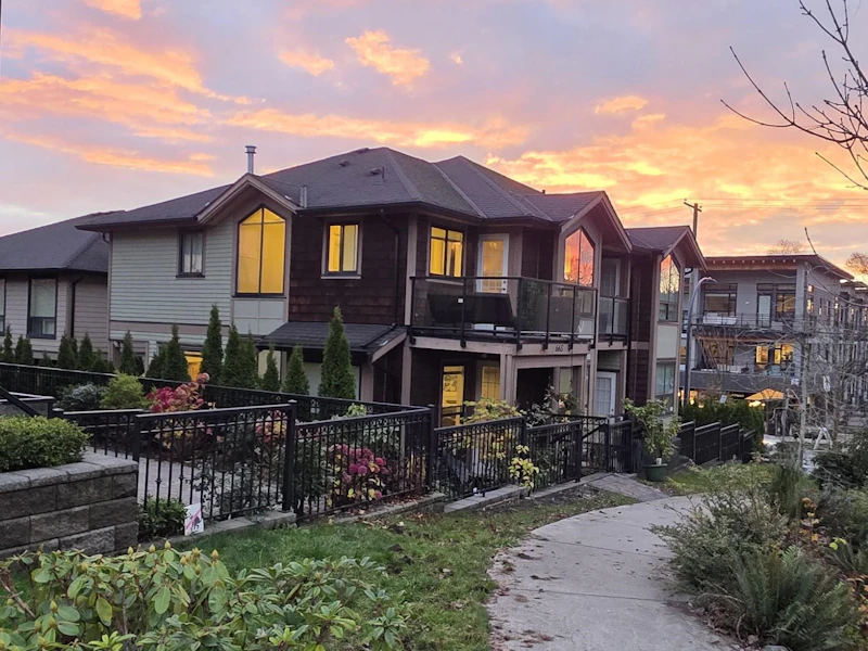 665 W 15th Street, North Vancouver BC V7M 1T1