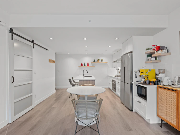 2405 Heather Street, Vancouver, BC, V5Z 0B9 - 4