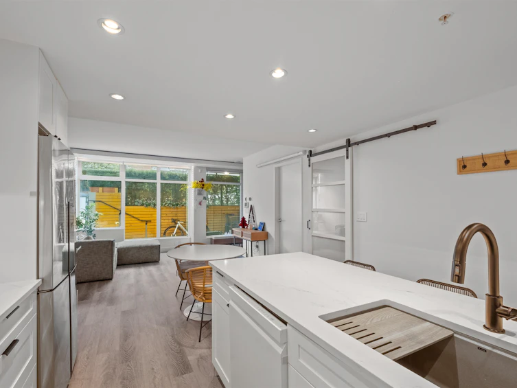2405 Heather Street, Vancouver, BC, V5Z 0B9 - 11