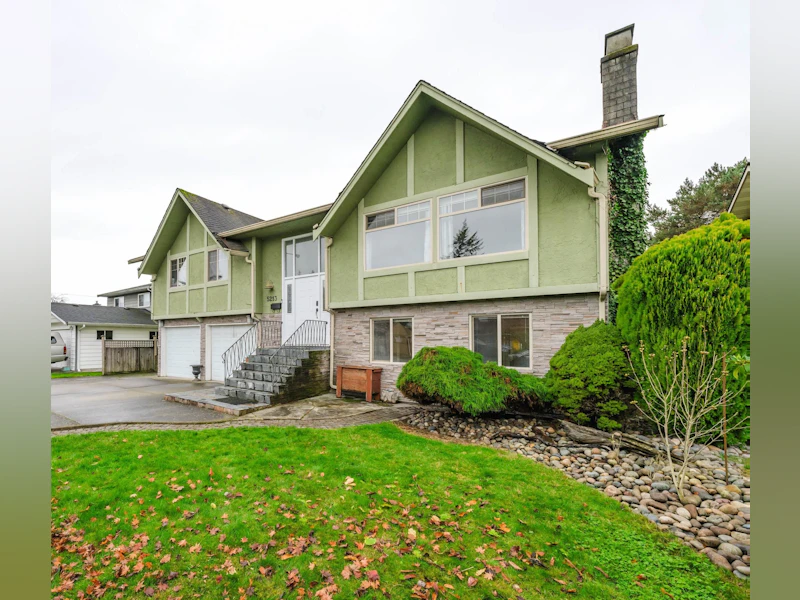 5213 Walnut Place, Delta BC V4K 3B3