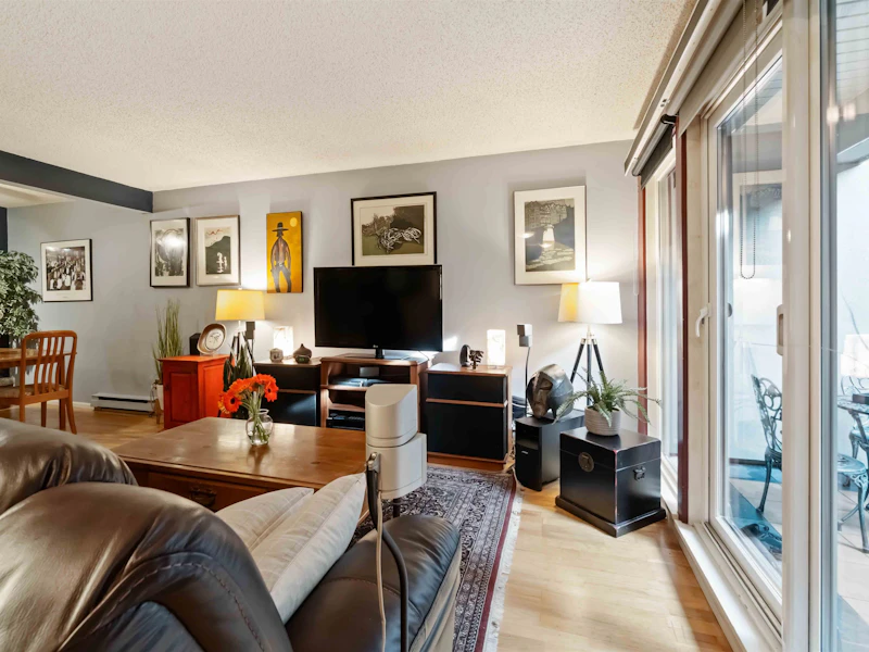 1305 W 8th Avenue, Vancouver BC V6H 3W4