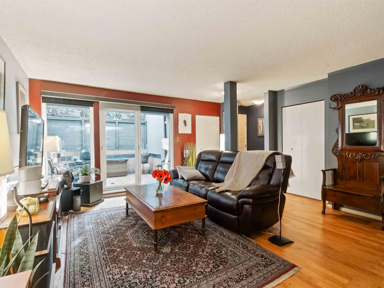1305 W 8th Avenue, Vancouver, BC, V6H 3W4 - 3