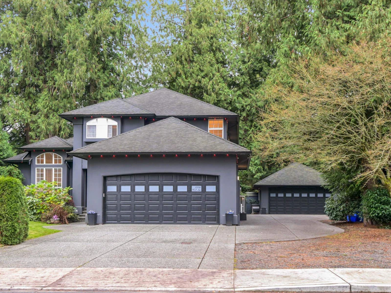20536 46a Avenue, Langley BC V3A 3J8