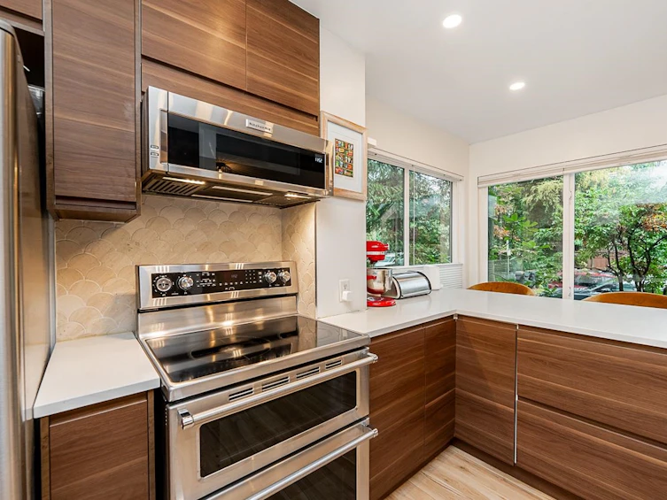 4790 Fernglen Place, Burnaby, BC, V5G 3W1 - 12