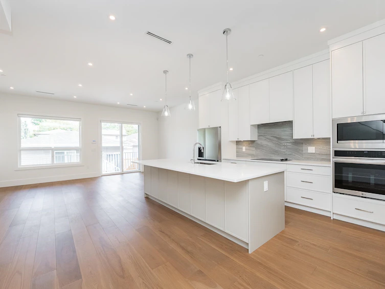 3380 Edinburgh Street, Port Coquitlam, BC, V3B 4K1