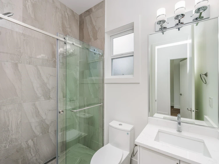 3380 Edinburgh Street, Port Coquitlam, BC, V3B 4K1 - 13