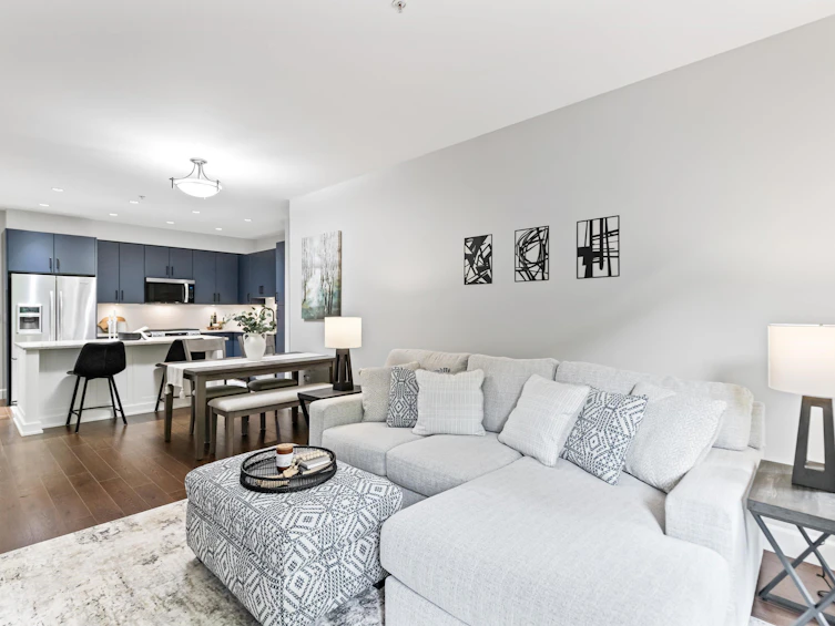 209-15185 36 Avenue, Surrey, BC, V3Z 4R3 - 15