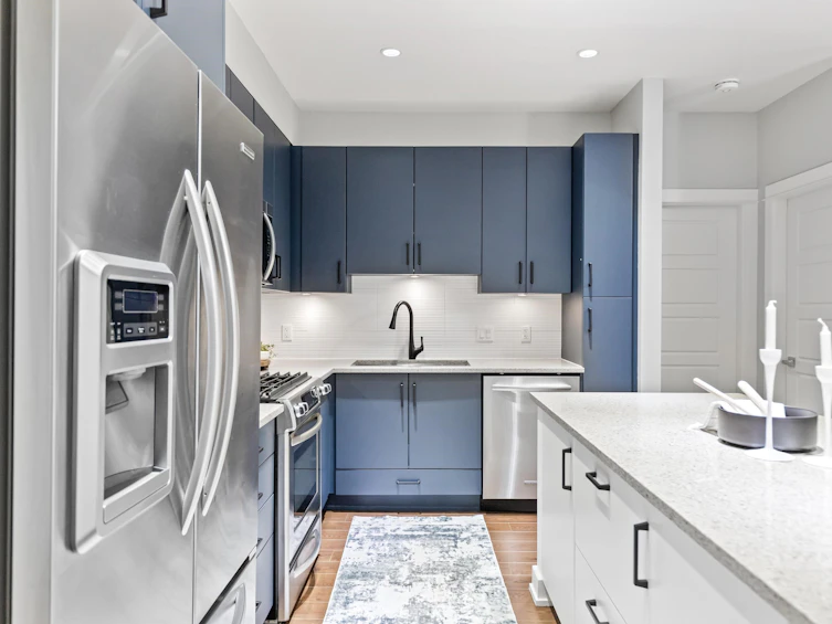 209-15185 36 Avenue, Surrey, BC, V3Z 4R3 - 3