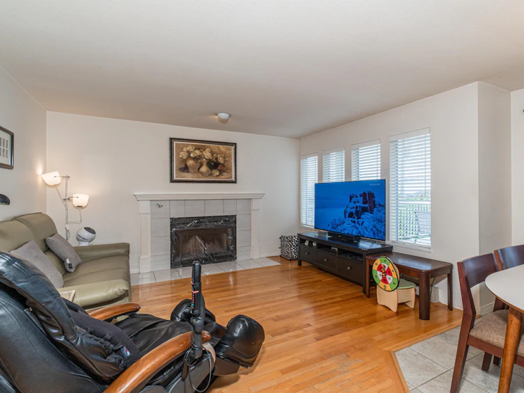 111 Grosvenor Avenue, Burnaby, BC, V5B 3N7 - 12