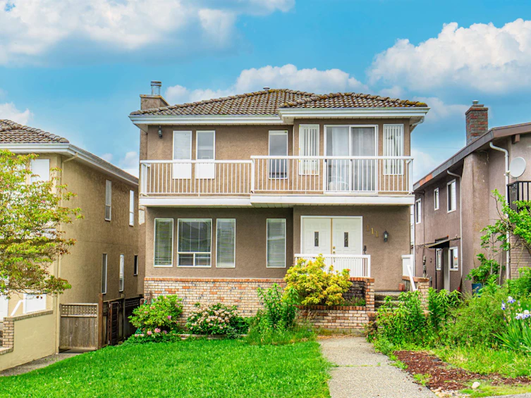 111 Grosvenor Avenue, Burnaby, BC, V5B 3N7