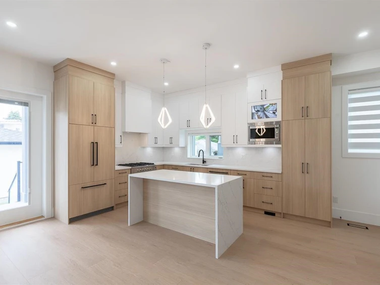 2-6964 Inverness Street, Vancouver, BC, V5X 4G5 - 4