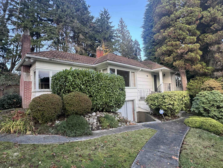 753 Keith Road, West Vancouver, BC, V7T 1M2