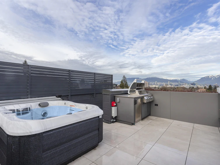 553 W 26th Avenue, Vancouver, BC, V5Z 2E4 - 25