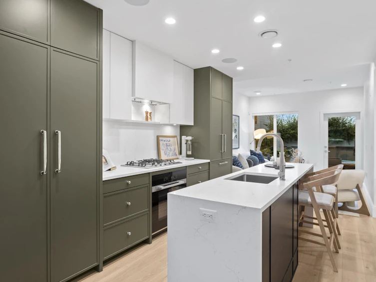 553 W 26th Avenue, Vancouver, BC, V5Z 2E4 - 3