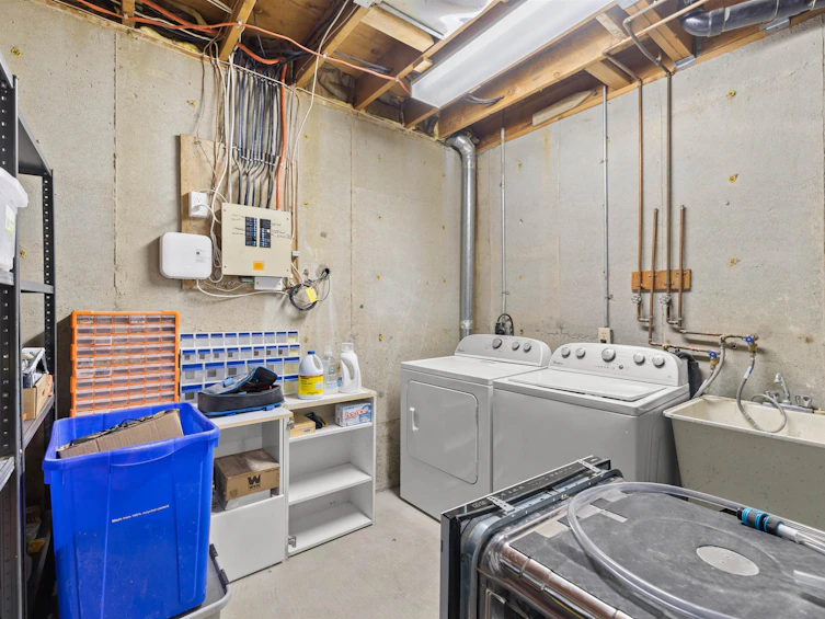 1998 Purcell Way, North Vancouver, BC, V7J 3K3 - 30