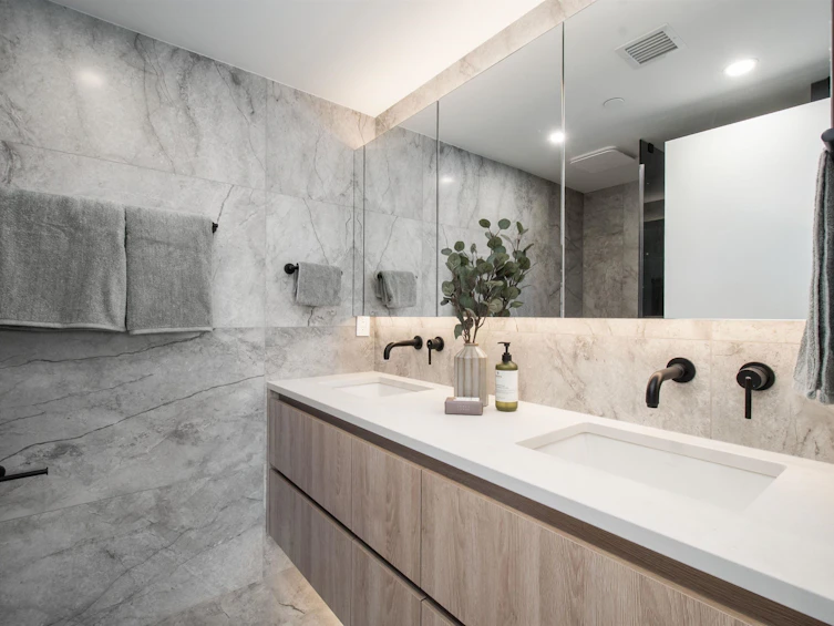 4150 Columbia Street, Vancouver, BC, V5Y 2J6 - 27