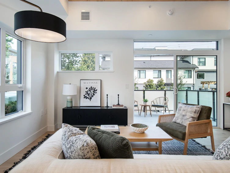 4150 Columbia Street, Vancouver, BC, V5Y 2J6 - 3