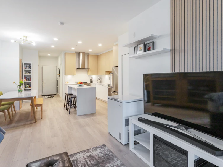306-7588 16th Street, Burnaby, BC, V3N 0H8 - 4