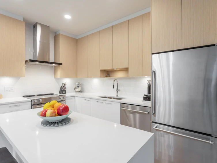 306-7588 16th Street, Burnaby, BC, V3N 0H8 - 7