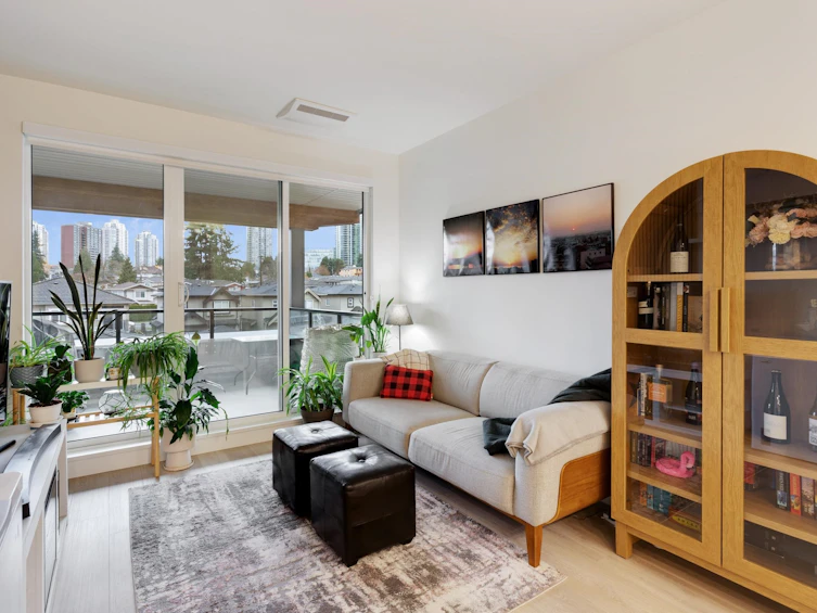 306-7588 16th Street, Burnaby, BC, V3N 0H8 - 2