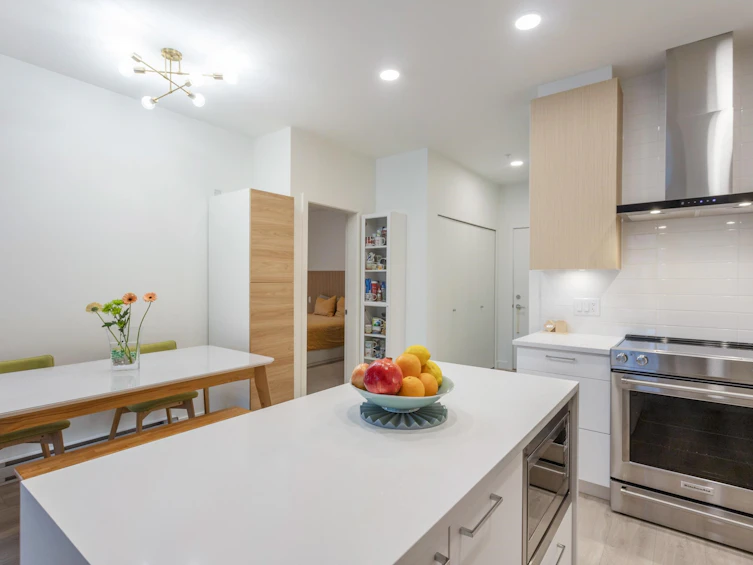 306-7588 16th Street, Burnaby, BC, V3N 0H8 - 9