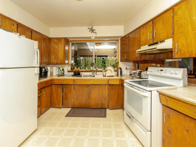 12250 Skillen Street, Maple Ridge, BC, V2X 4X3 - 7