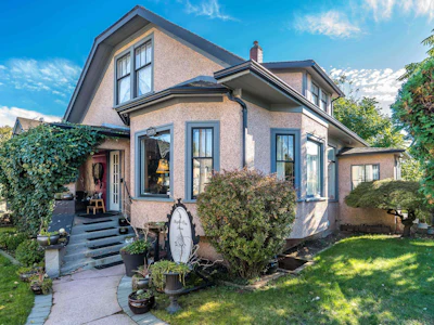 33026 2 Avenue - 2