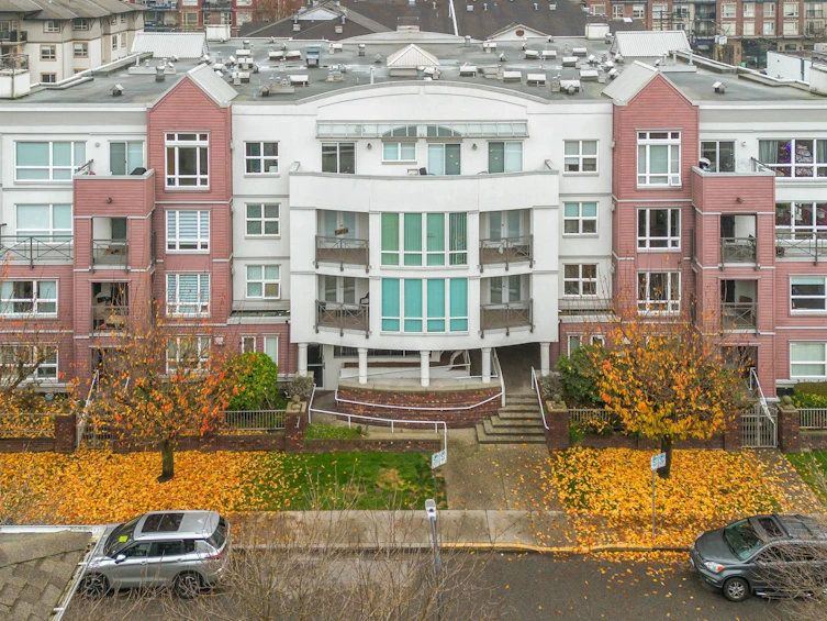 307-2335 Whyte Avenue, Port Coquitlam, BC, V3C 2A3 - 4