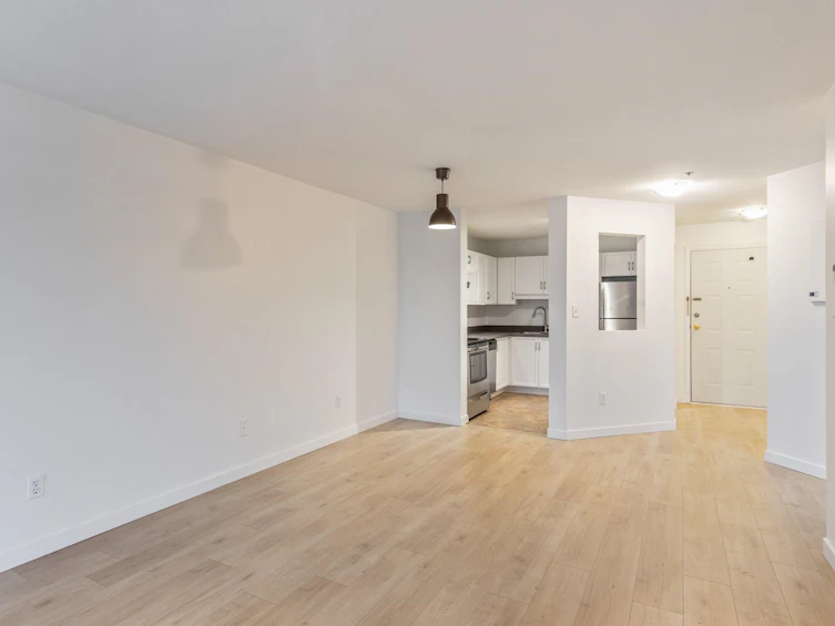 307-2335 Whyte Avenue, Port Coquitlam, BC, V3C 2A3 - 9