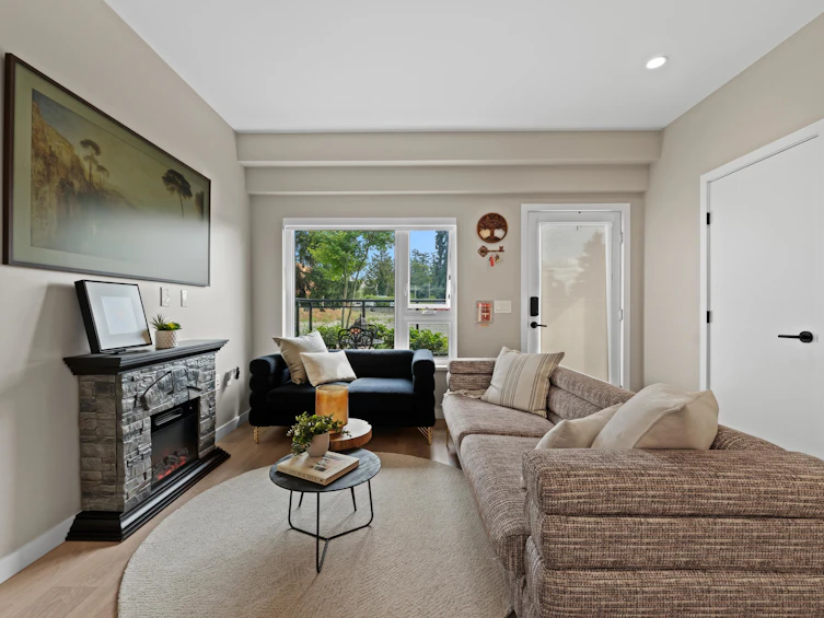 161-565 E 2nd Street, North Vancouver, BC, V7L 1E1 - 5