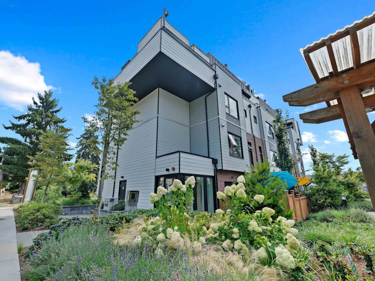 161-565 E 2nd Street, North Vancouver, BC, V7L 1E1 - 25