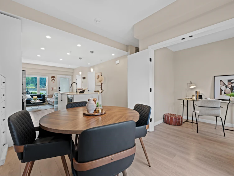 161-565 E 2nd Street, North Vancouver, BC, V7L 1E1 - 14