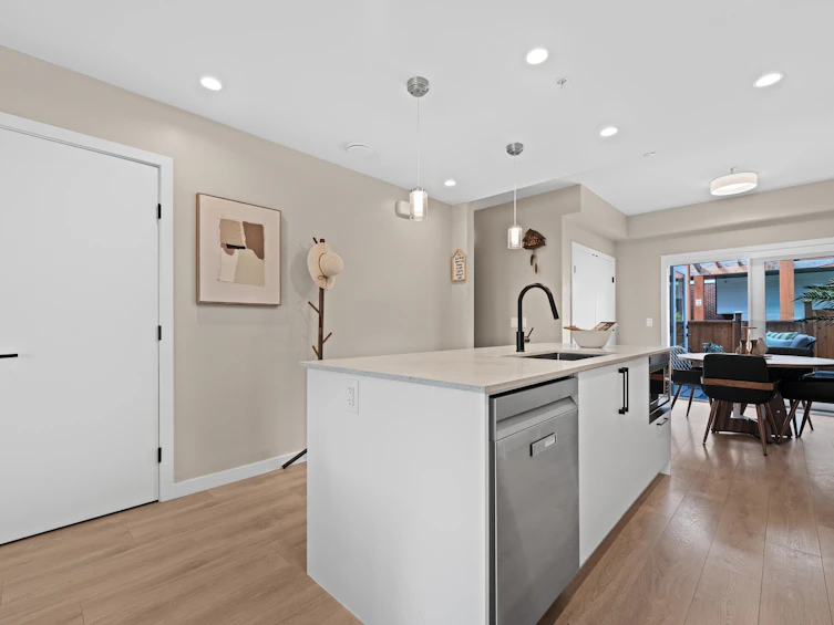 161-565 E 2nd Street, North Vancouver, BC, V7L 1E1 - 7