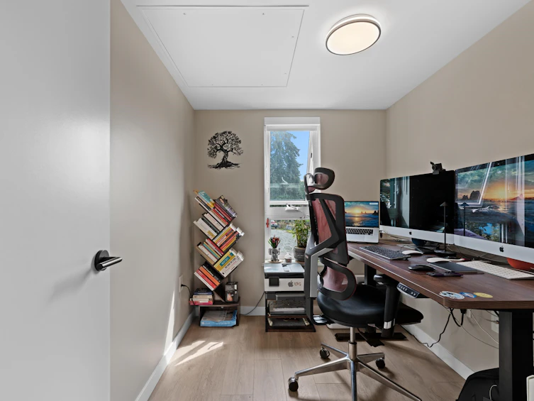 161-565 E 2nd Street, North Vancouver, BC, V7L 1E1 - 35