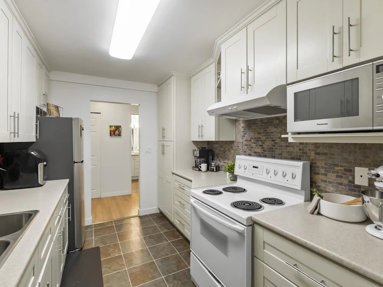 106-1720 Southmere Crescent, Surrey, BC, V4A 6E3 - 10