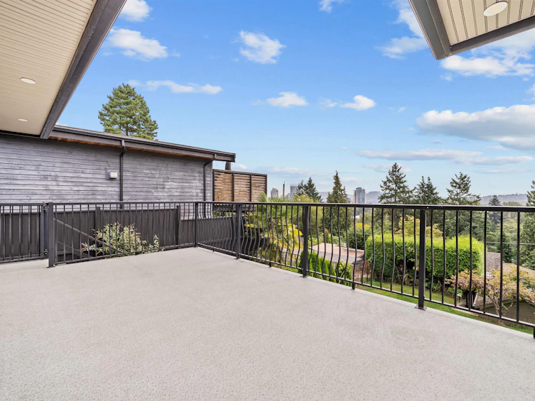 1137 Cloverley Street, North Vancouver, BC, V7L 1N7 - 13