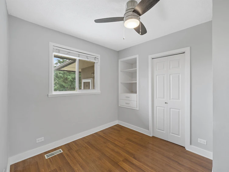 1137 Cloverley Street, North Vancouver, BC, V7L 1N7 - 7