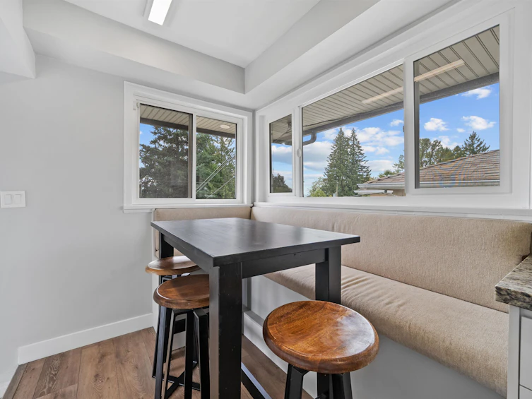 1137 Cloverley Street, North Vancouver, BC, V7L 1N7 - 12