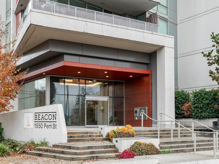 1501-1550 Fern Street, North Vancouver, BC, V7J 1H6 - 4
