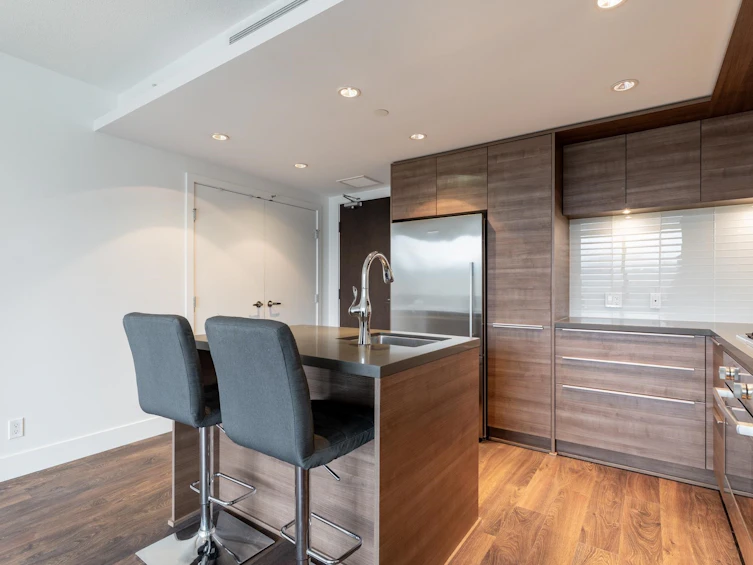1501-1550 Fern Street, North Vancouver, BC, V7J 1H6 - 9