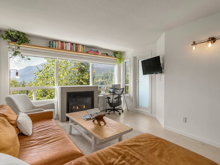 310-2221 Gondola Way, Whistler, BC, V8E 0M8 - 4