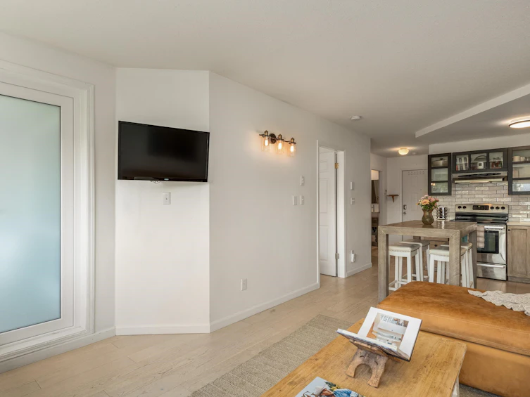 310-2221 Gondola Way, Whistler, BC, V8E 0M8 - 8